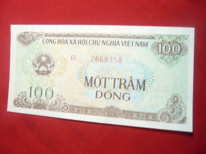 Bancnota 100 dongi Vietnam 1991 , cal. NC