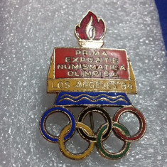 insigna Prima expozitie numismatica Olimpica Los Angeles 1984