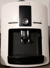 Espressor automat KRUPS EA8271 afisaj LCD 15bar expresor cu rasnita foto