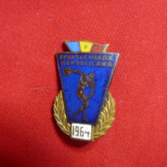 Insigna Spartachiada Republicana 1964 Romania , metal si email ,h=2,1cm