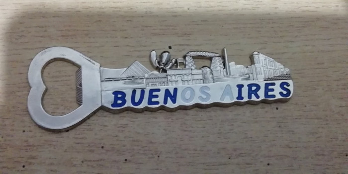 D3 - Magnet frigider - Tematica turism - Desfacator bere - Argentina 1