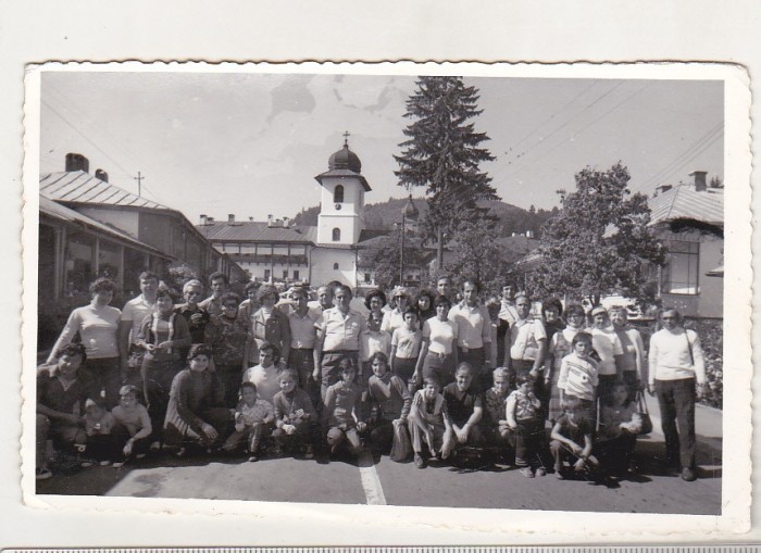 bnk foto - Grup de excursionisti la Manastirea Agapia - 1980