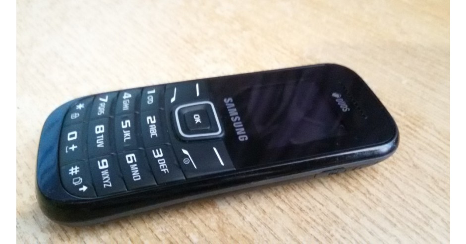 TELEFON SAMSUNG GT-E1202 DUAL SIM IMPECABIL | arhiva Okazii.ro
