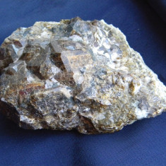 Specimen minerale - GRANAT (CC2)