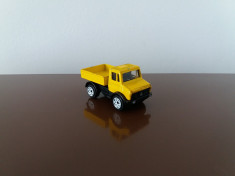 SIKU camion Mercedes Unimog, scara 1/87 foto