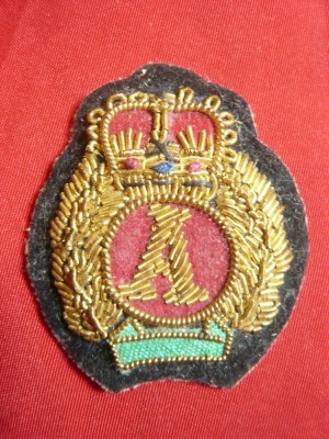 Insigna Militara de Sapca Daneza ,material textil + margele ,h=4,2cm foto