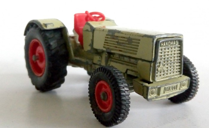 Tractor Siku V287 - Hanomag Robust 900