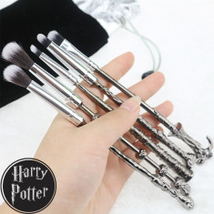 Set 5 Pensule Machiaj / Make up - HARRY POTTER - Baghete Magice Din Metal foto