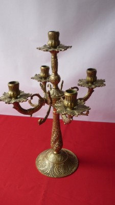 SFESNIC DIN BRONZ 5 LUMANARI foto