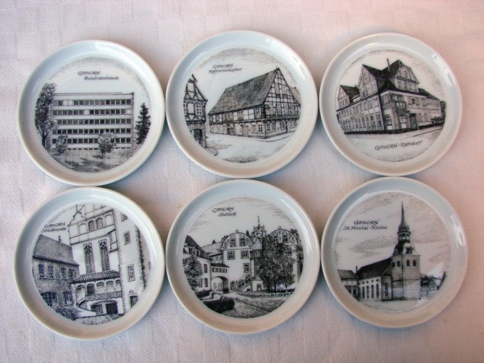 Set de 6 farfurioare din portelan german infatisand cladiri din orasul Gifhorn