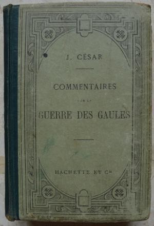 Cesar - Commentaires sur la Guerre des Gaules ( text latin )