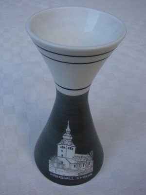 Vaza din sticla opalina semnata de mesterul sticlar KOSTA foto