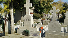 Vand loc de veci-Cimitirul Sfanta Vineri-Bucuresti foto