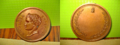 9902- Placheta Napoleon veche bronz aurit 4 cm. foto