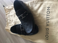 Pantofi originali Louis Vuitton foto