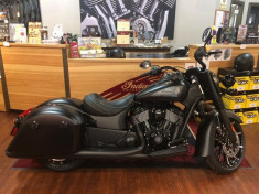 Indian Springfield Dark Horse 2019 foto