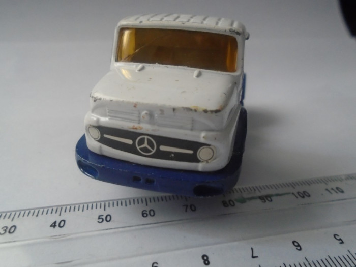 bnk jc Corgi Juniors - cap tractor Mercedes Benz