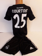 Echipament portar pentru copii Real Madrid Courtois set fotbal model nou foto