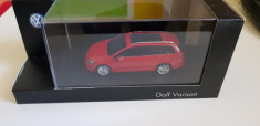 Macheta Volkswagen Vw Golf 7 VII 1/43 noua Dealer Edition foto