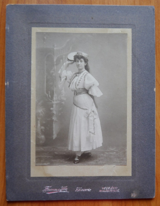 Fotografie pe carton gros , Cluj , Kolozsvar , Dansatoare , inceput de secol 20