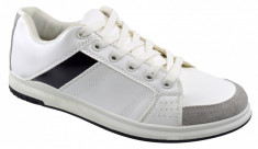Pantofi casual barbati albi - One Stripe- foto