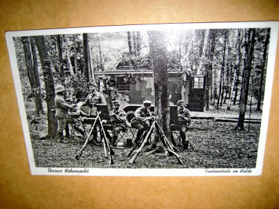 WW2-al 3lea Reich-Grup militari radiolocatie germani pe campul de lupta 1944. foto