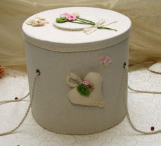 Trusou botez si cutie decorata cu inimioare floricele TR21L-C foto