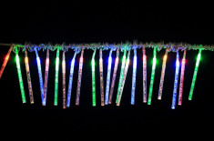 Instalatie Craciun, 4.9 metri, 50 LED-uri Bubble stick multicolore, controler foto