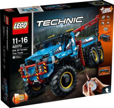 LEGO? Technic - Camion de Remorcare 6x6 42070 foto