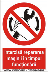 Interzisa repararea masinii in timpul functionarii foto