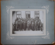 Foto pe carton gros ; Societatea de economie a functionarilor , Husi , 1905 foto