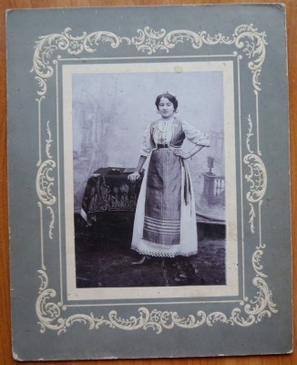 Foto pe carton, Valeria Gusca din Garliste, Goruia, Caras Severin, 1912 foto