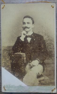 Portret barbat// CDV Fotografia Noua C.P. Zilopolos Bucuresci foto