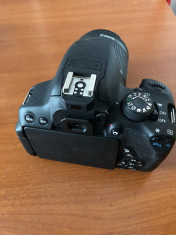 Canon 600d Full box + obiectiv 18-55mm foto