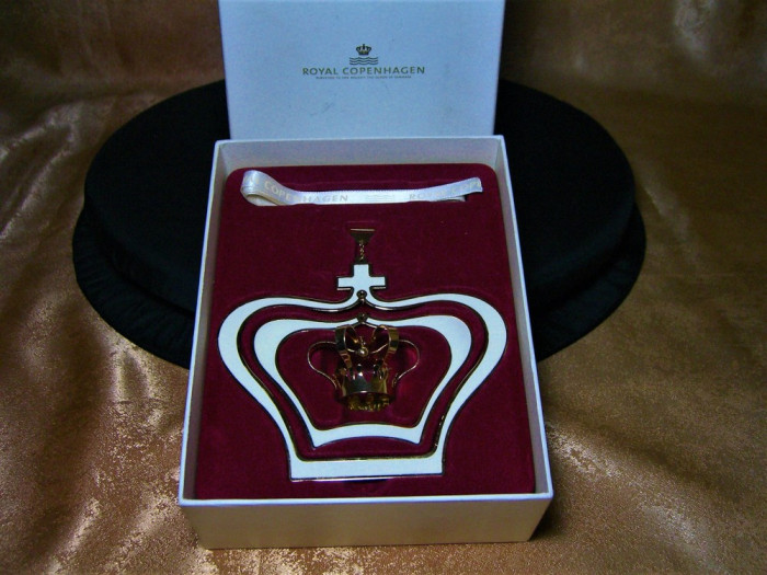 Ornament Craciun super lux, Royal Copenhagen placat aur 24K