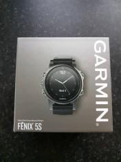 GARMIN Fenix 5s negru nou nefolosit SIGILAT foto