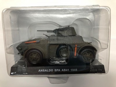 Macheta Ansaldo SPA AB41 - 1946 CARABINIERI scara 1:43 foto