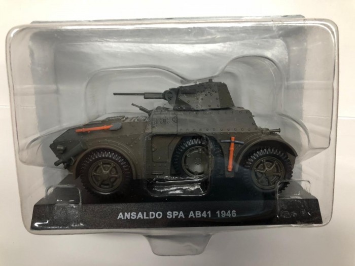 Macheta Ansaldo SPA AB41 - 1946 CARABINIERI scara 1:43