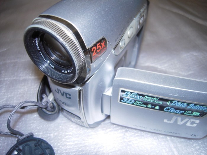 Camera JVC, Mini DV, CCD Okazii.ro