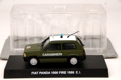 Macheta Fiat Panda 1000 Fire - 1986 CARABINIERI scara 1:43 foto