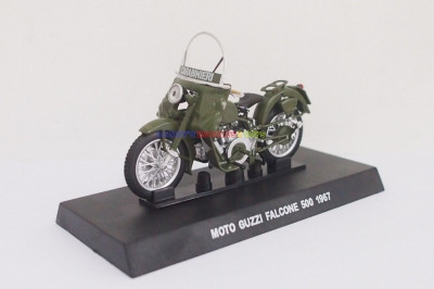 Macheta motocicleta Moto Guzzi Falcone 500 - 1967 CARABINIERI scara 1:24 foto