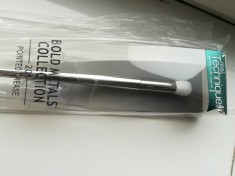 Pensula Machiaj Real Techniques - Bold Metals 201 POINTED CREASE - Bold Metal foto