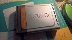 Switch D-link DES-1005D 10/100 cu alimentare foto