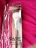 Pensula Machiaj Real Techniques Bold Metals 300 Tapered Blush, Profesionala, Contur/Iluminare, Cruelty-Free