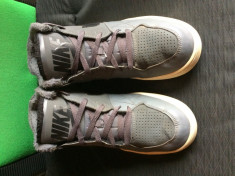 Nike originali,captusiti in interior,nr.43-27,5 cm. foto