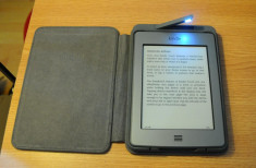 Husa Kindle Touch - LUMINA - Piele Naturala - Originala Amazon foto