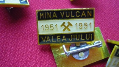 INSIGNA VALEA JIULUI, MINA VULCAN 1951-1991 foto