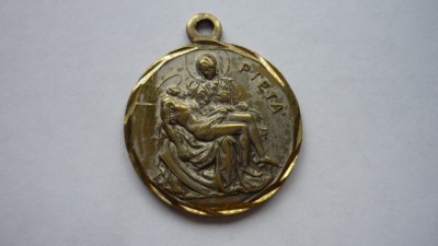 MEDALIE RELIGIOASA PIETA foto