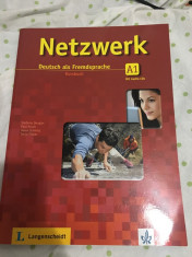 Netzwerk A1.1- kursbuch germana incepator foto