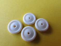 bnk jc Roti 10 mm pentru Dinky seria 35 - albe - lot 4 bucati
